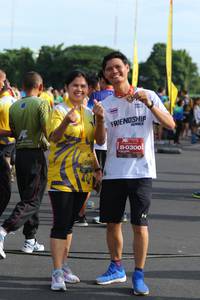 BIB: 0300
                            <button type="button" onclick="openModal(5247018)" class="btn btn-primary btn-sm float-right btn-popup" data-toggle="modal" data-target=".modal-high-quality">
                        <i class="fas fa-shopping-cart"></i> Add to Cart
                    </button>
                                            <button type="button" onclick="isThisMe(5247018, true)" class="btn btn-success btn-sm float-right btn-popup btn-isme hidden" data-toggle="tooltip" data-placement="bottom" title="นี่คือรูปของคุณใช่ไหม คลิกที่นี่เพื่อเอาเข้าอัลบั้ม">
                        <i class="fas fa-plus"></i> Add to album
                    </button>
                    <button type="button" onclick="isThisMe(5247018, false)" class="btn btn-warning btn-sm float-right btn-popup btn-isnotme hidden">
                        <i class="fas fa-ban"></i> Remove from album
                    </button>